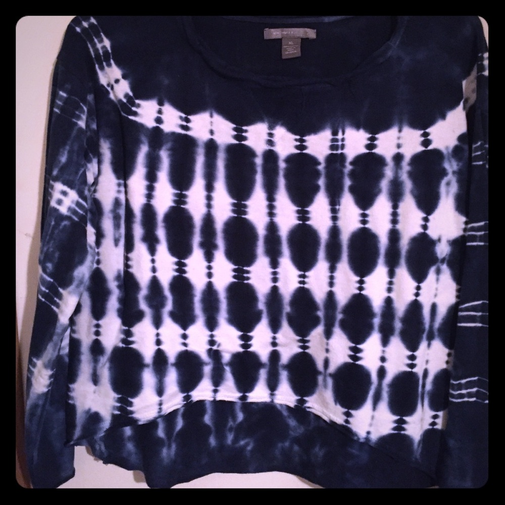 Women’s tie dye lightweight sweatshirt